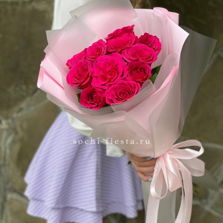 Букет алых роз в Самаре