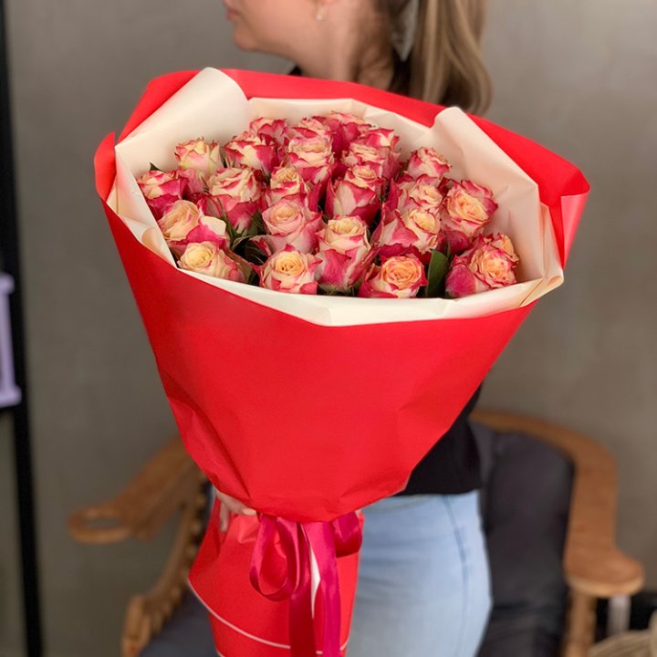 Букет роз Chapeau в Самаре