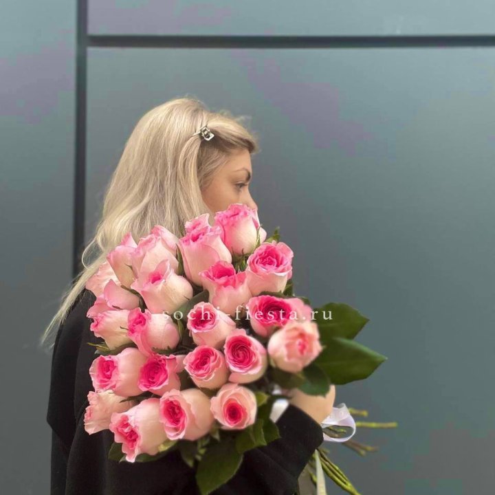  25 розовых роз в Самаре