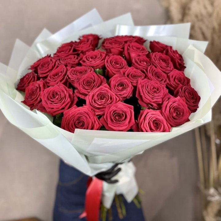 37 красных роз в Самаре