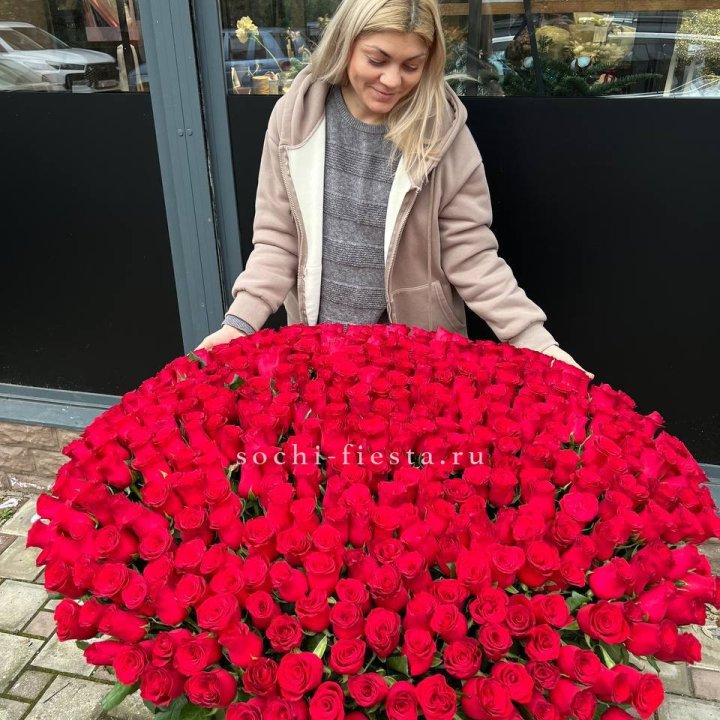 501 красная роза в корзине в Самаре