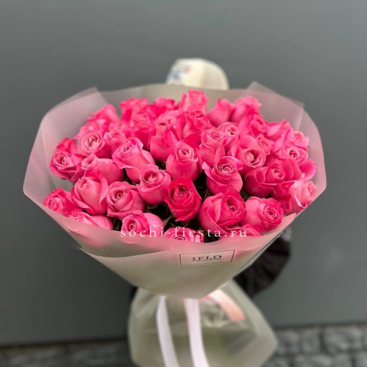 Роза малиновая в Самаре