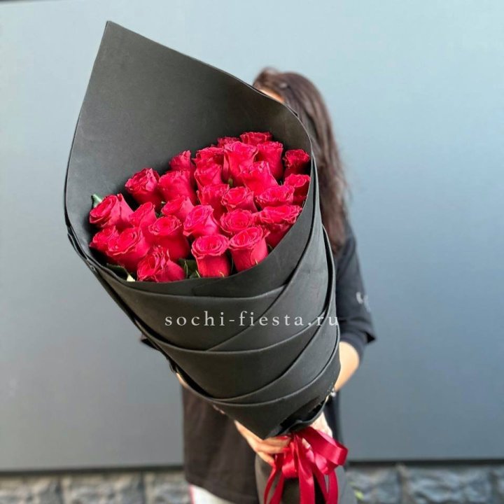 25 высоких красных роз в Самаре