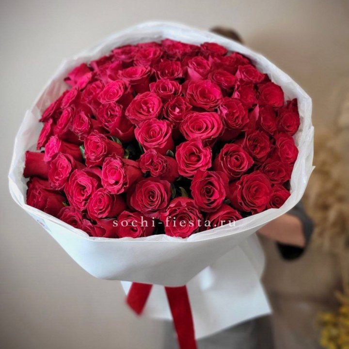 65 красных роз вайт в Самаре