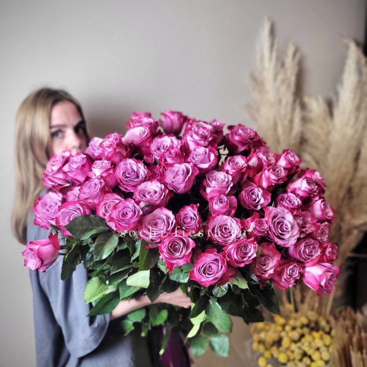 Охапка высоких роз Деп перпел в Самаре
