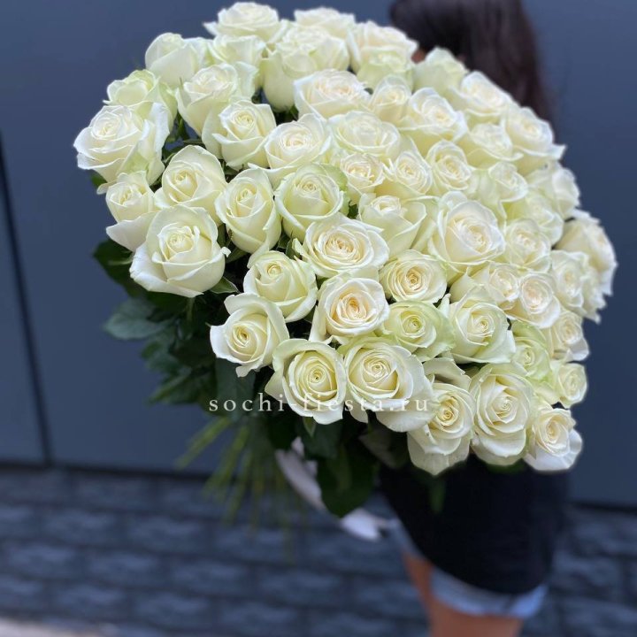 51 белоснежная высокая роза в Самаре