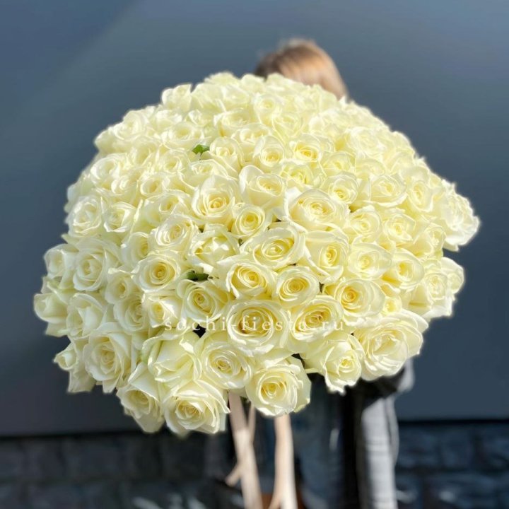 Букет  из 101 белой розы  в Самаре