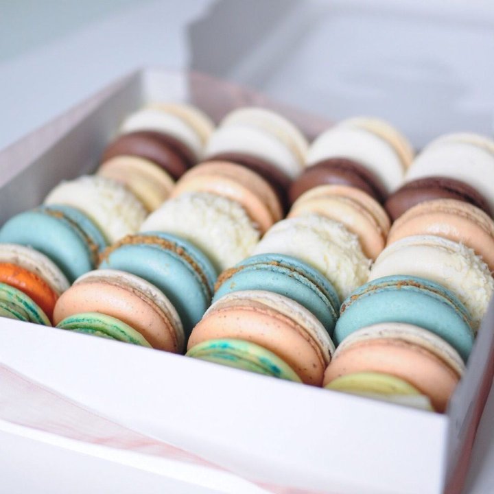 Коробка макаронс 25 шт. в Самаре