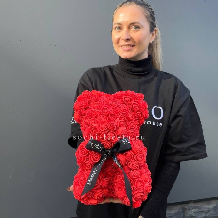 Медведь из роз красный в Самаре