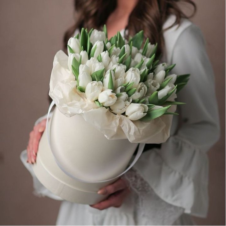 Тюльпаны в цилиндре  в Самаре